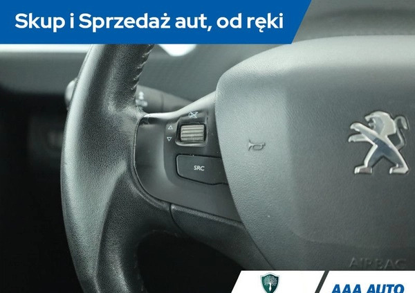 Peugeot 2008 cena 33000 przebieg: 132386, rok produkcji 2015 z Radymno małe 137